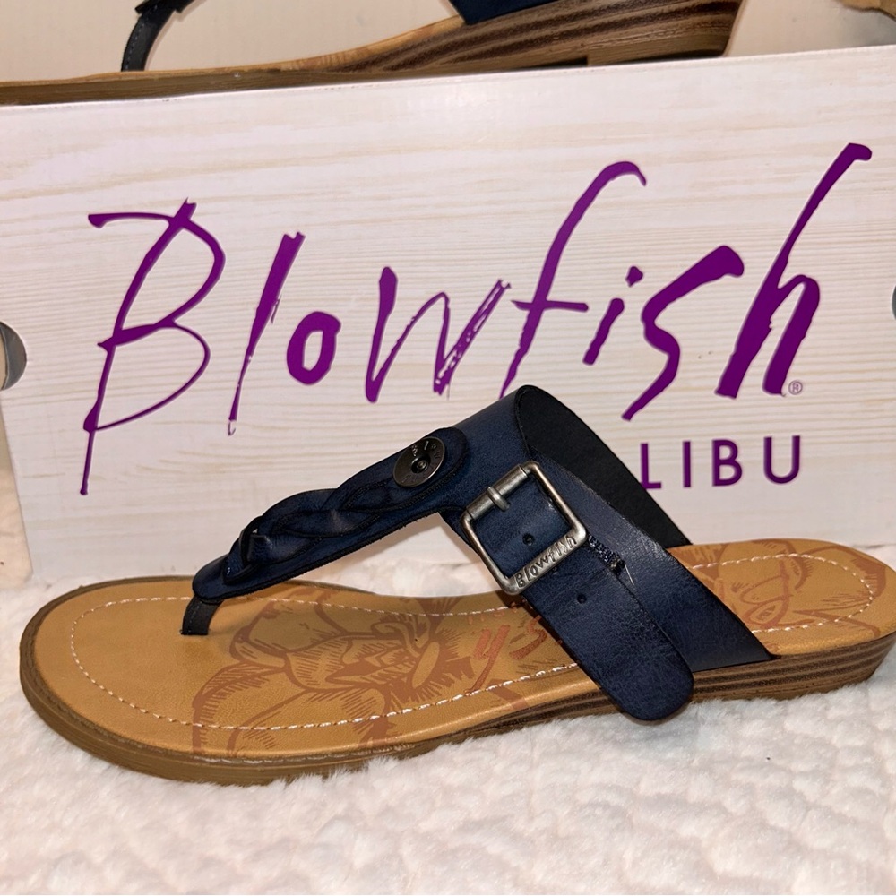Blowfish Malibu Barro T-strap Women’s Sandal. Indigo Pisa Size 9. NWB - Picture 3 of 9